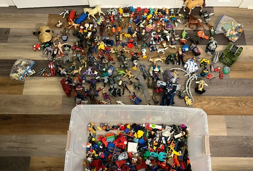 38lb mixed toy haul - mixed,
